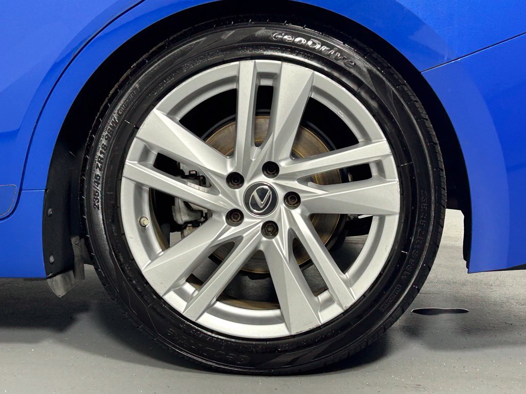 Used 2022 Lexus IS 300 w/ Accessory Package RWD image 37