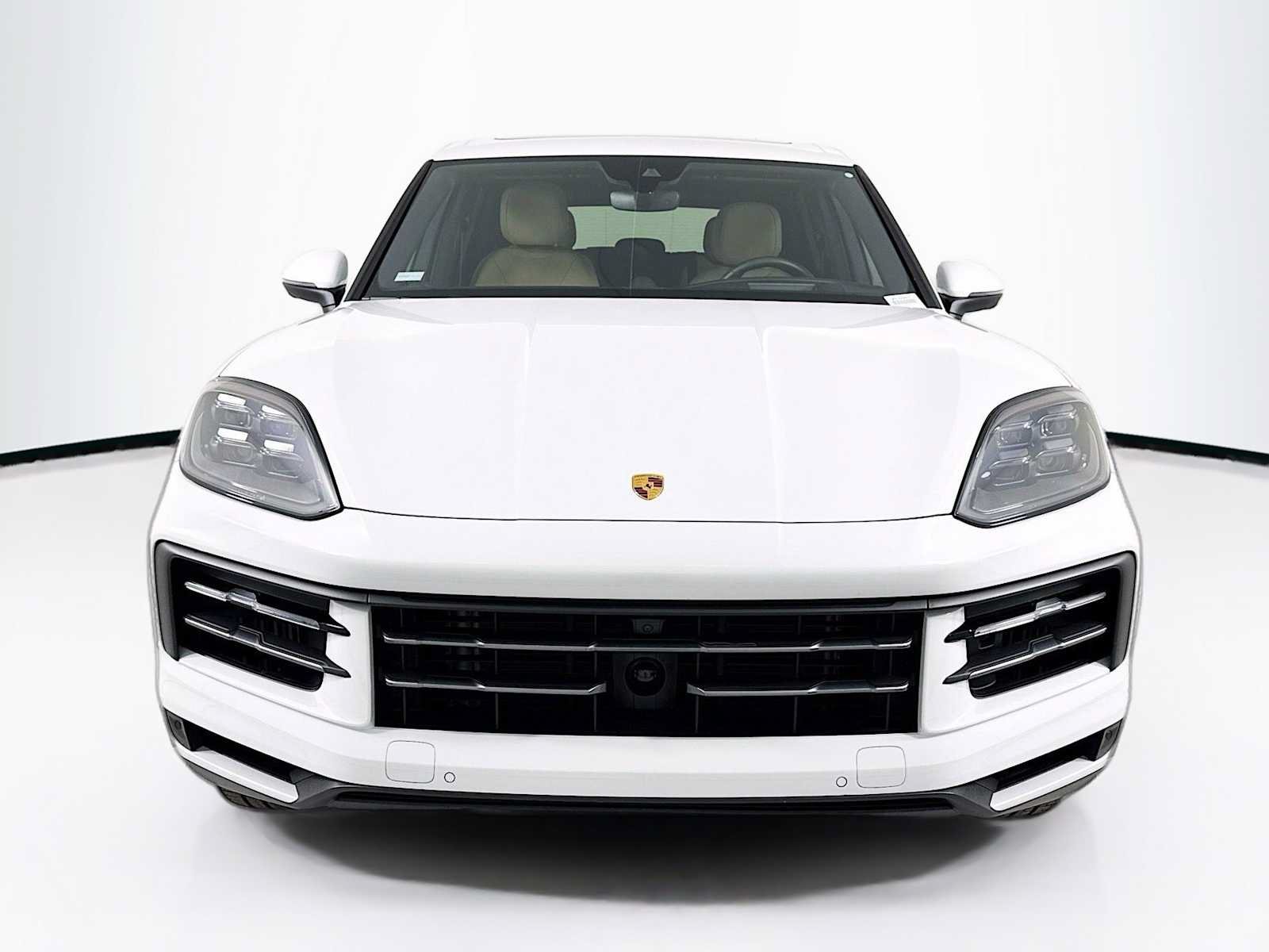 Certified 2025 Porsche Cayenne AWD/4WD image 6