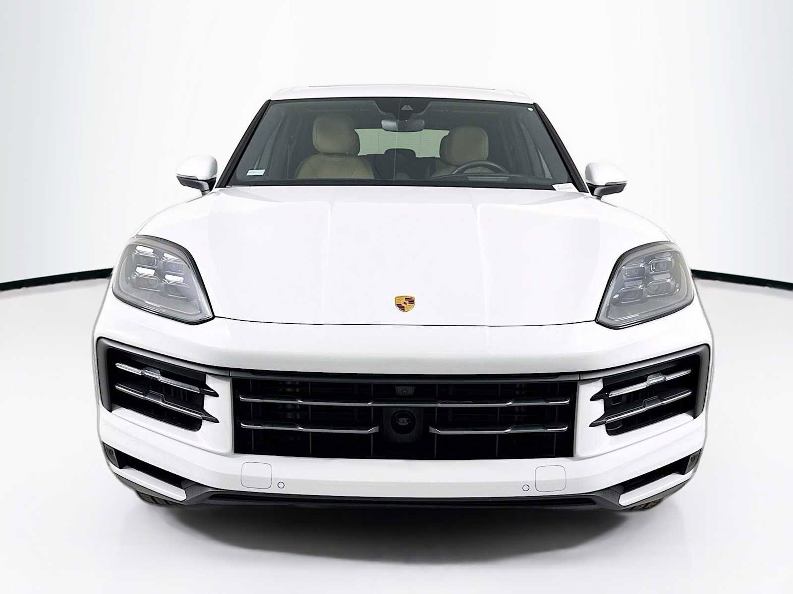 Certified 2025 Porsche Cayenne image 6
