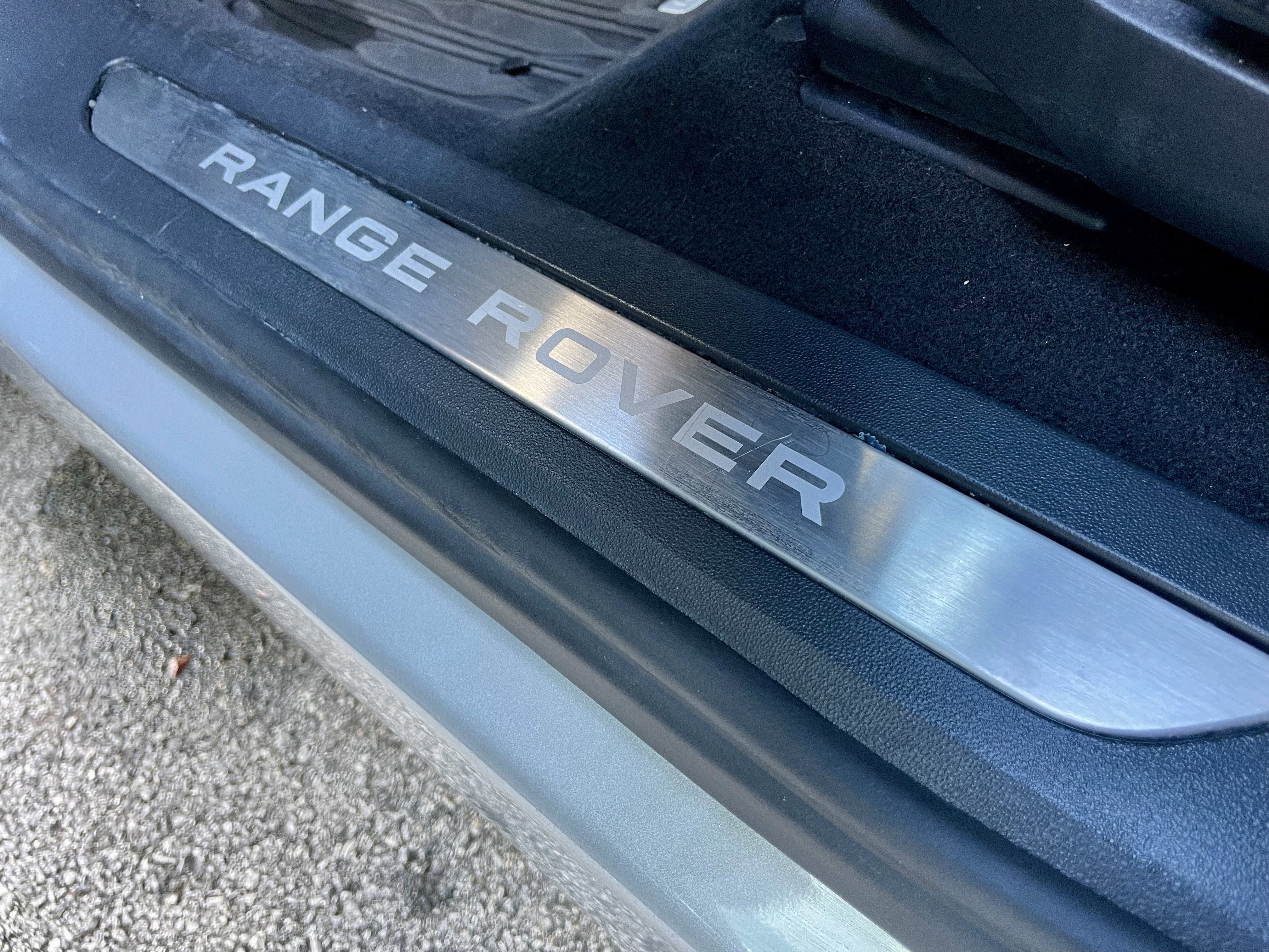 Certified 2024 Land Rover Range Rover Evoque Dynamic SE image 38