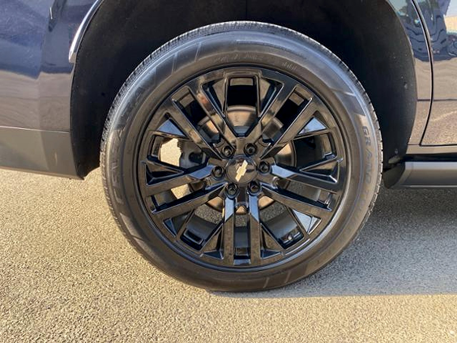 Used 2022 Chevrolet Tahoe High Country AWD/4WD image 7