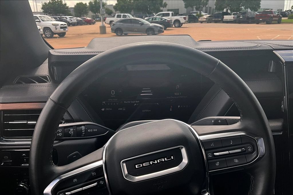 Used 2025 GMC Yukon XL Denali AWD/4WD image 22