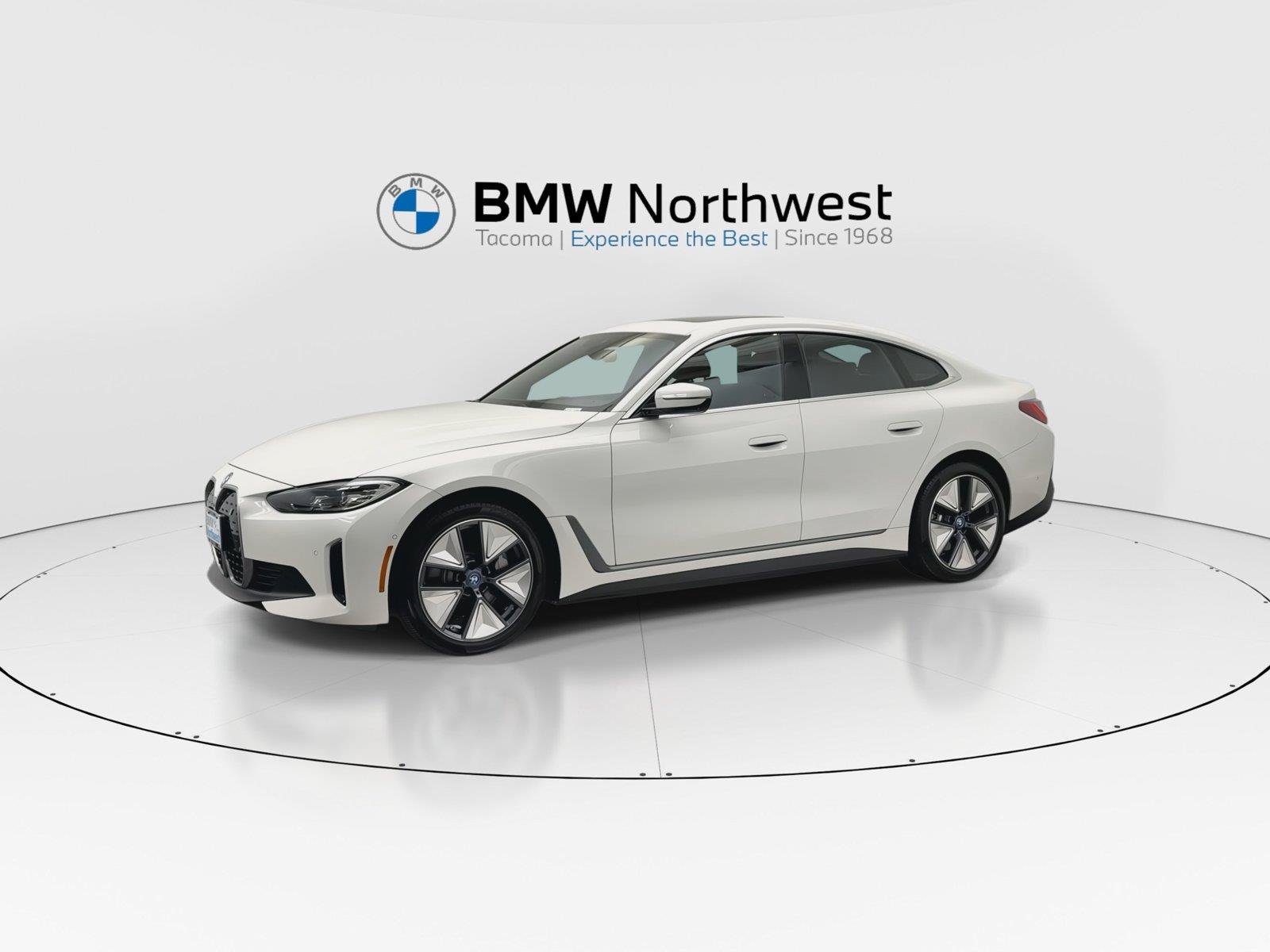 Used 2024 BMW i4 eDrive35 w/ Parking Assistance Package RWD image 10