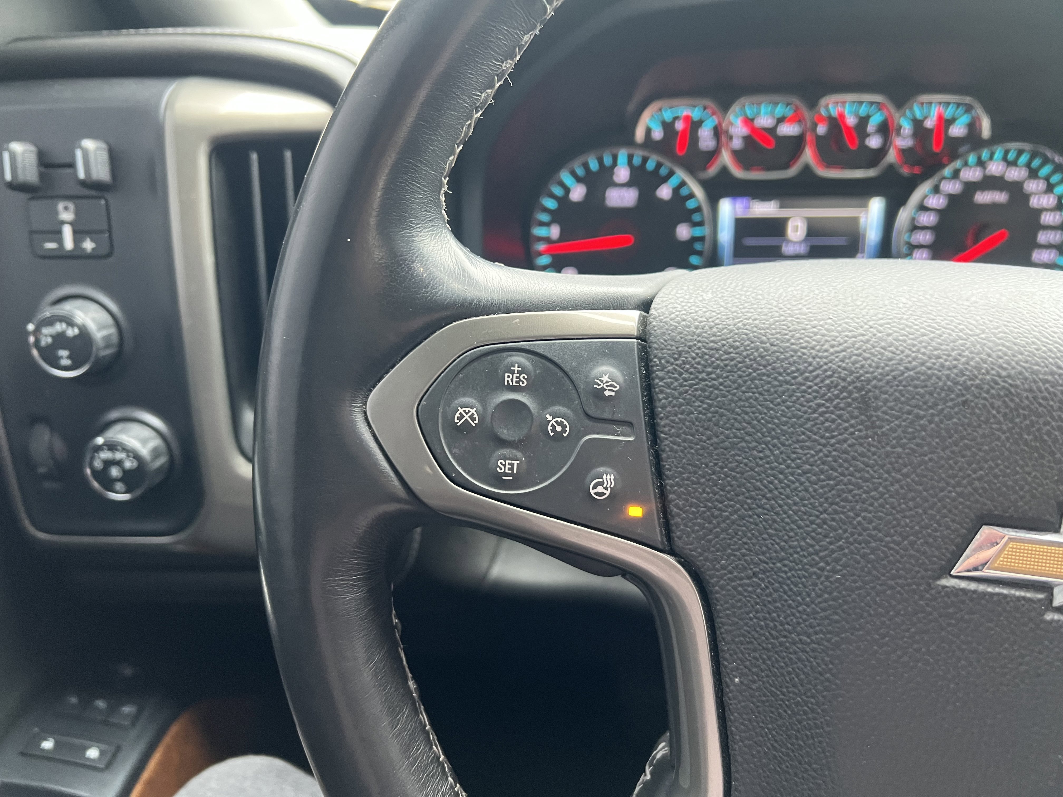 Used 2017 Chevrolet Silverado 1500 High Country image 18