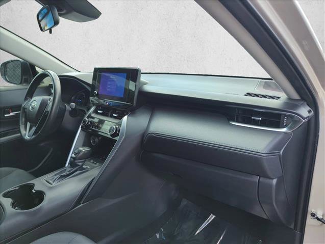 Certified 2024 Toyota Venza LE AWD/4WD image 27