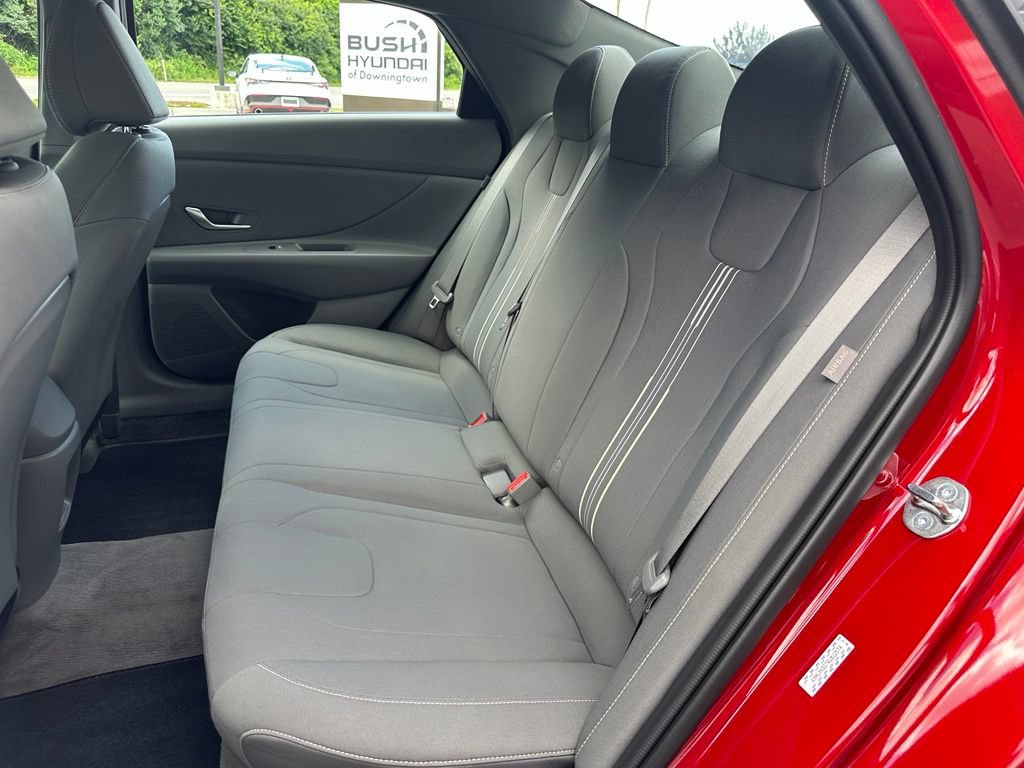 Certified 2024 Hyundai Elantra SEL FWD image 11