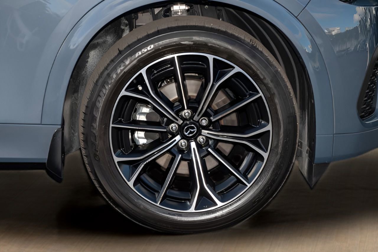 Used 2025 MAZDA CX-70 3.3 Turbo S w/ Premium Package image 42