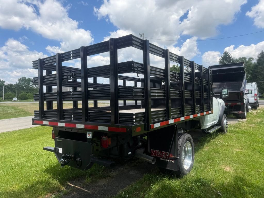 New 2024 RAM 5500 Tradesman w/ Safety Group AWD/4WD image 3