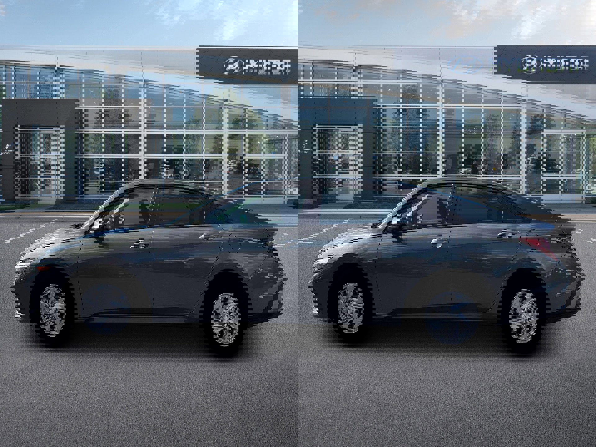 New 2026 Hyundai Elantra SE image 3