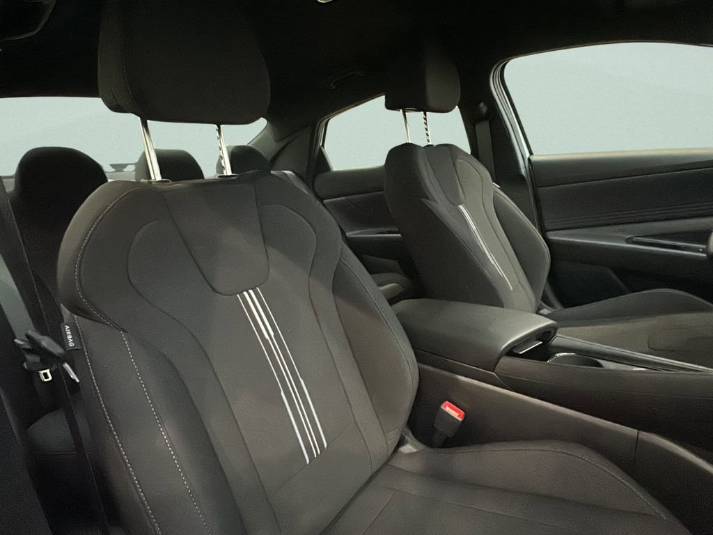 New 2026 Hyundai Elantra Sport image 13