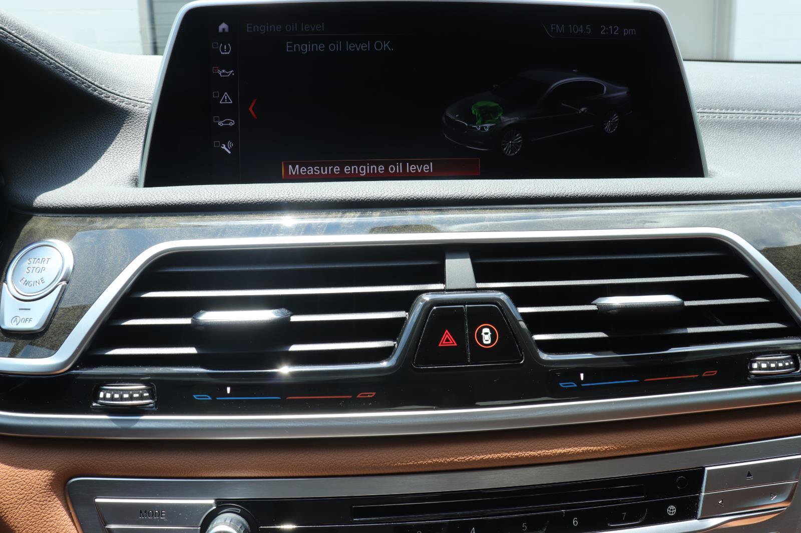 Used 2018 BMW 750i RWD image 31
