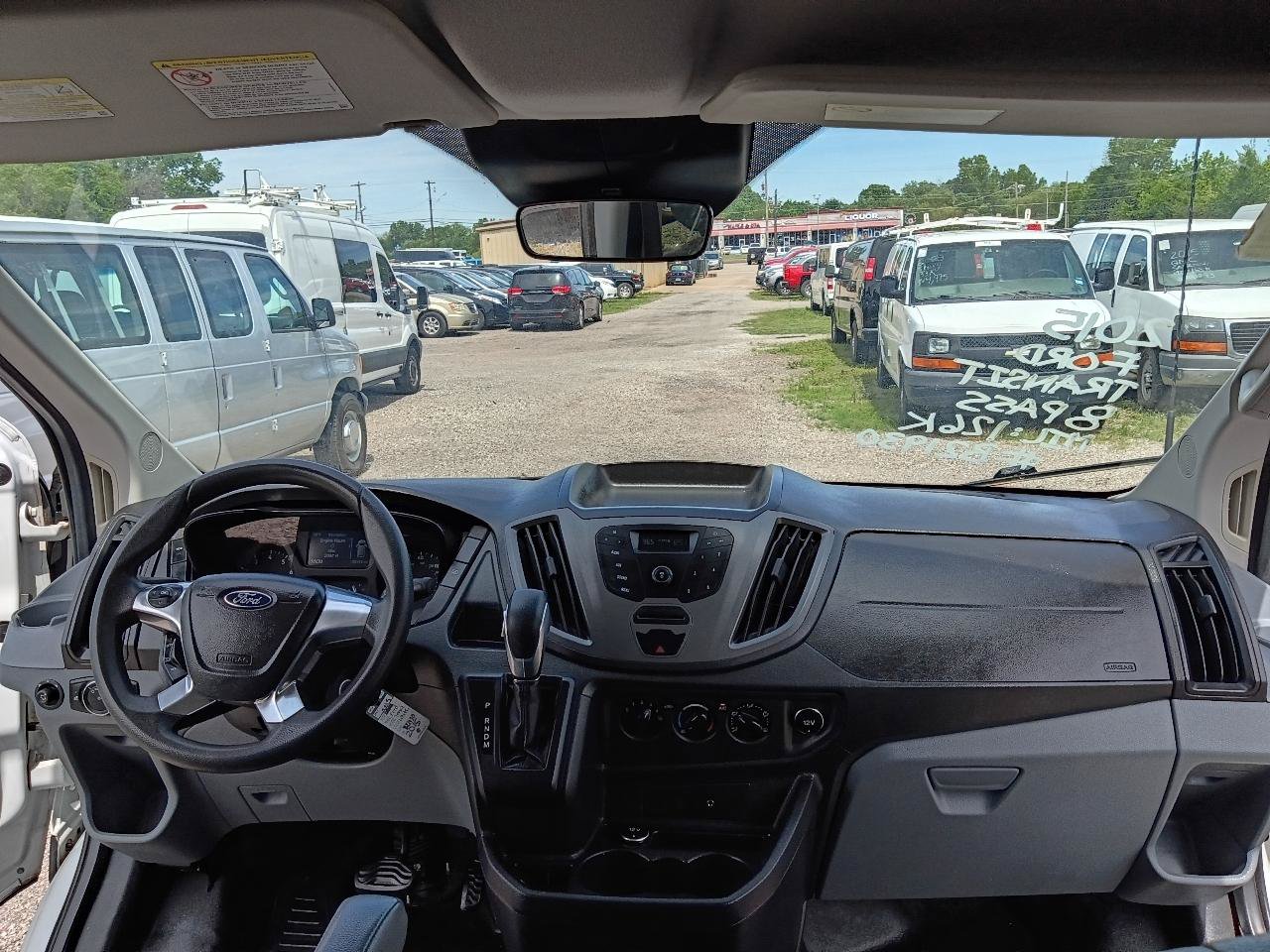 Used 2015 Ford Transit 150 XL RWD image 21