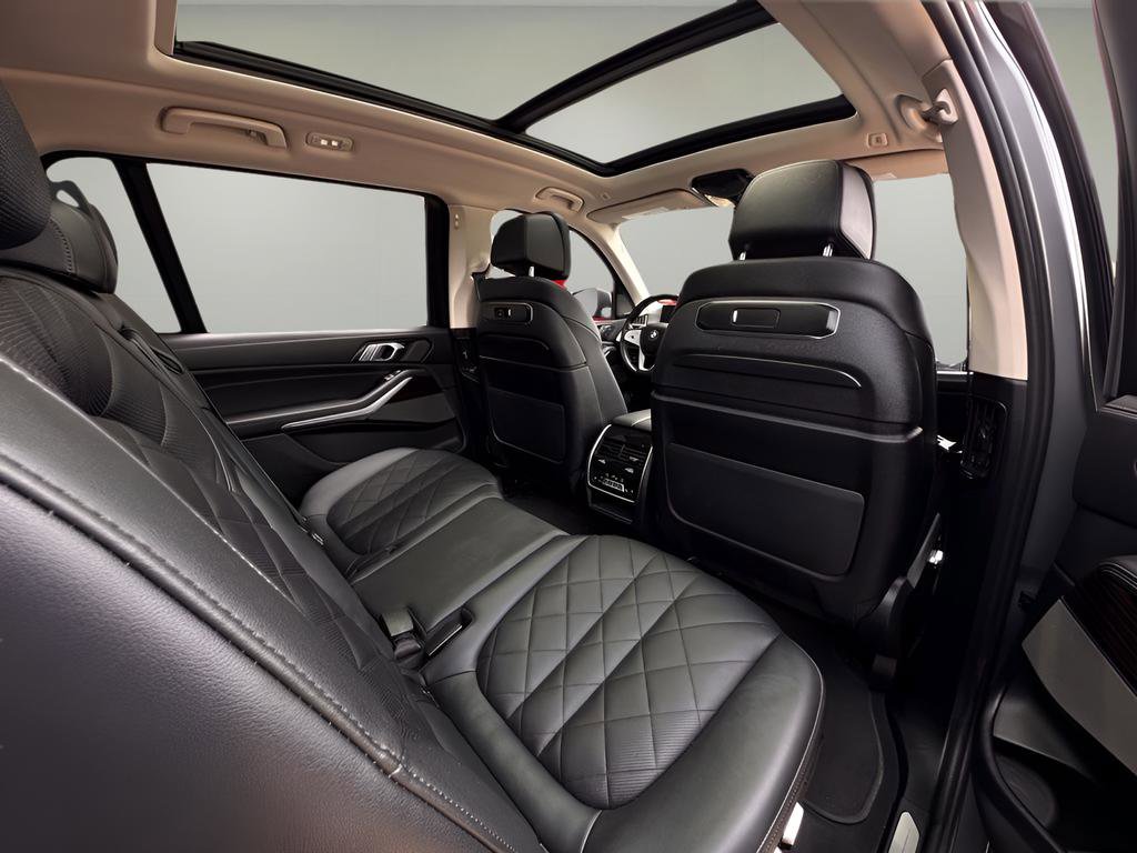 Used 2024 BMW X7 xDrive40i image 26