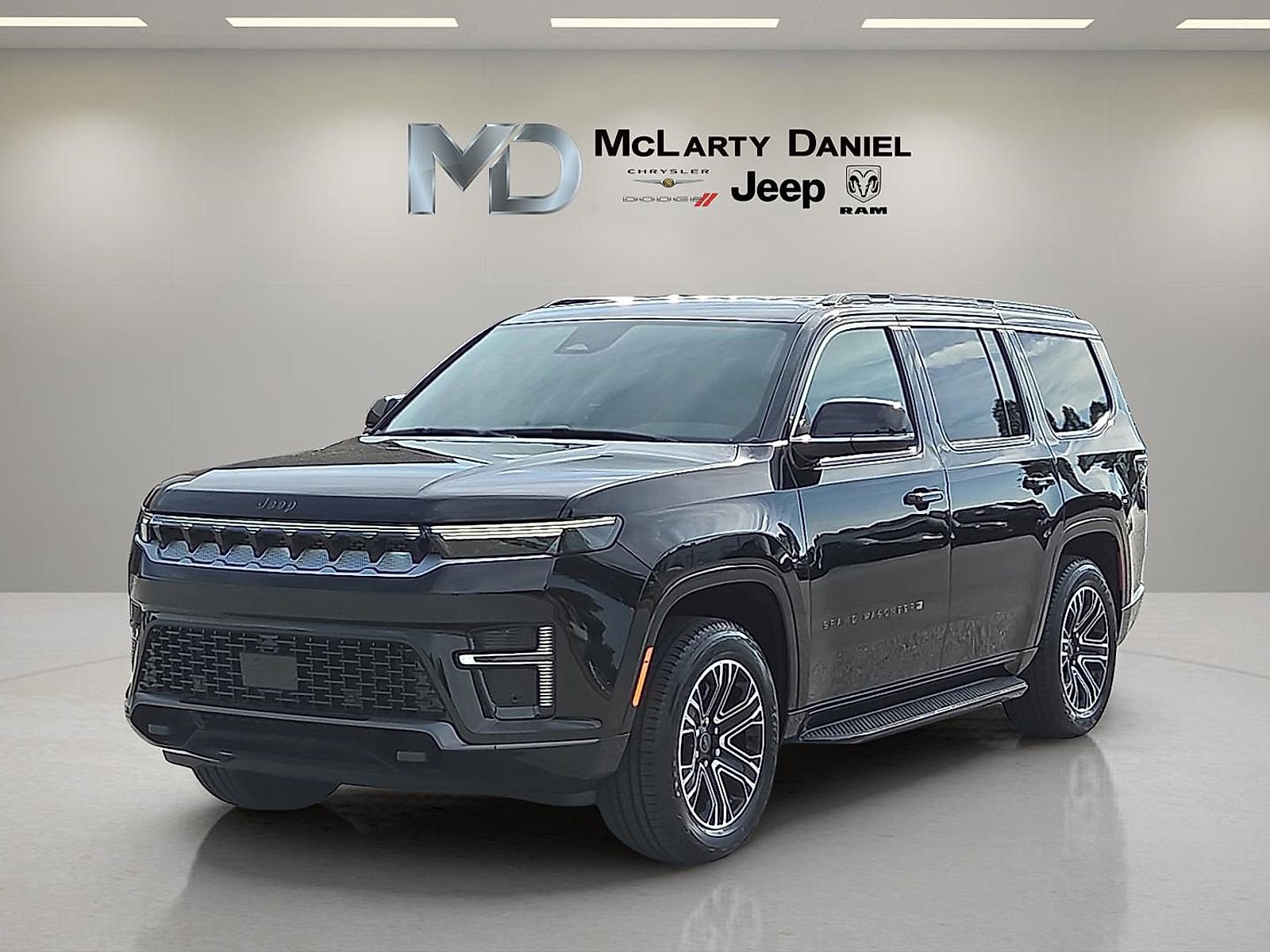 New 2026 Jeep Grand Wagoneer 4WD w/ HD Trailer Tow Package image 2