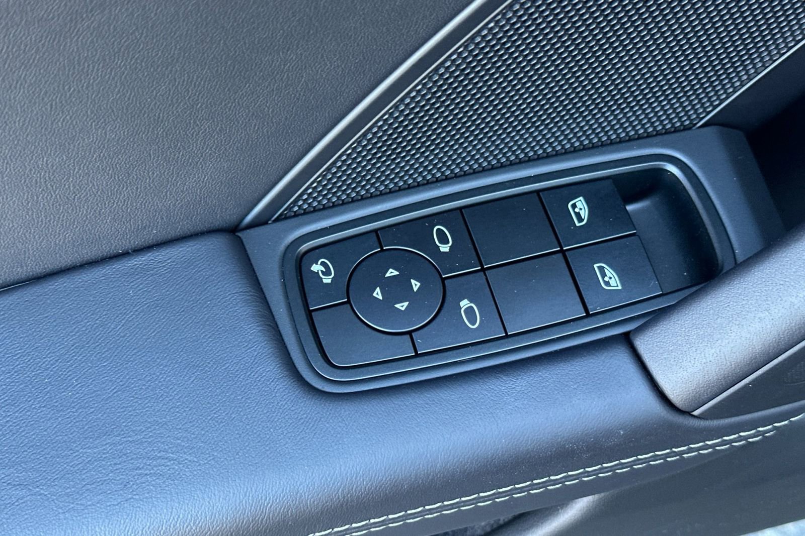 Used 2023 Porsche 911 Targa 4 GTS image 14