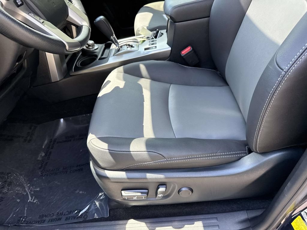 Used 2024 Toyota 4Runner SR5 Premium w/ Moonroof Package AWD/4WD image 30