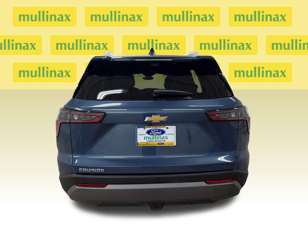 Used 2025 Chevrolet Equinox LT w/ Convenience Package II FWD image 7