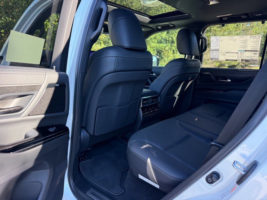 New 2026 Lexus LX 700h Luxury AWD/4WD image 22