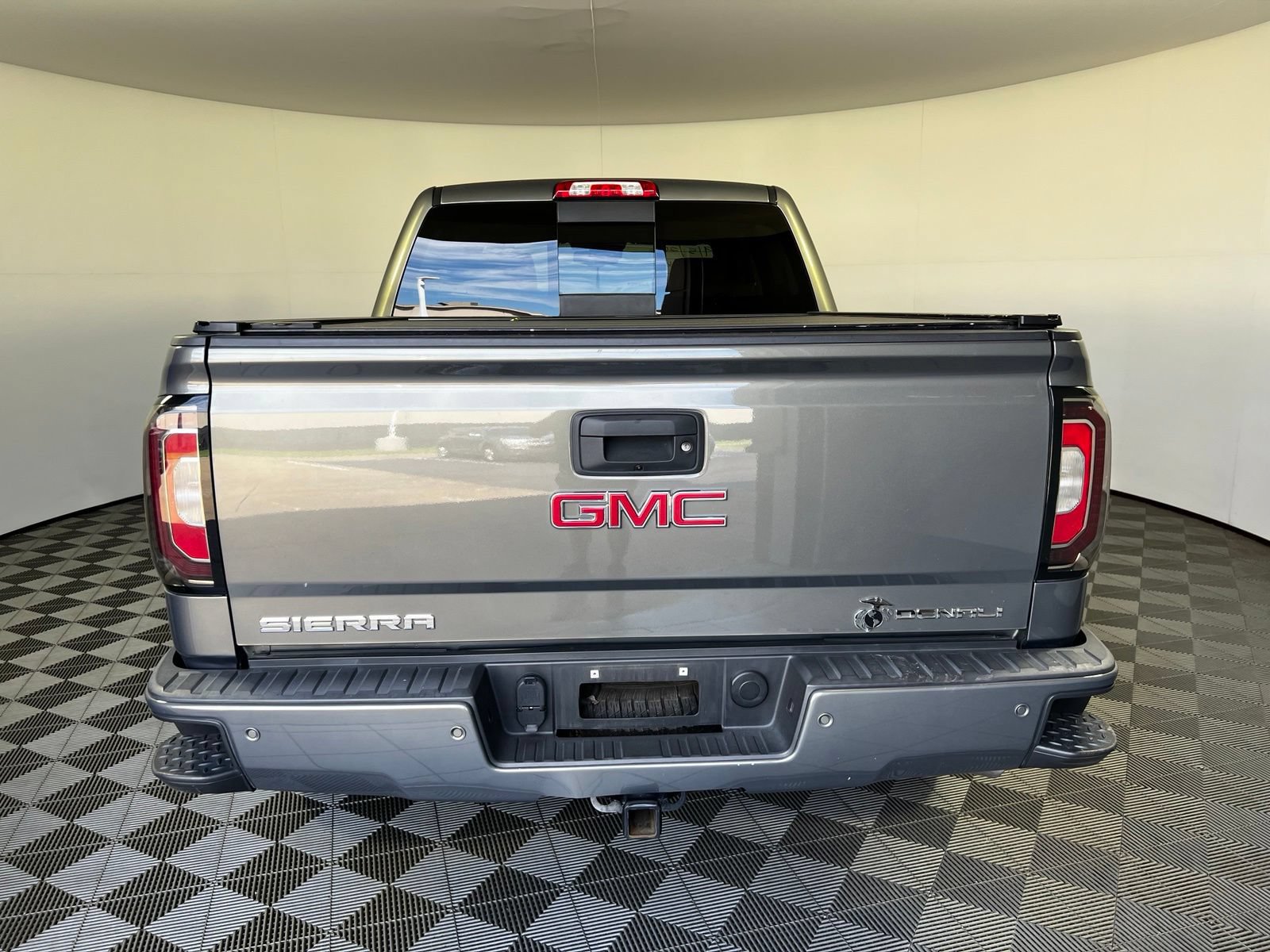 Used 2018 GMC Sierra 1500 Denali w/ Denali Ultimate Package AWD/4WD image 6