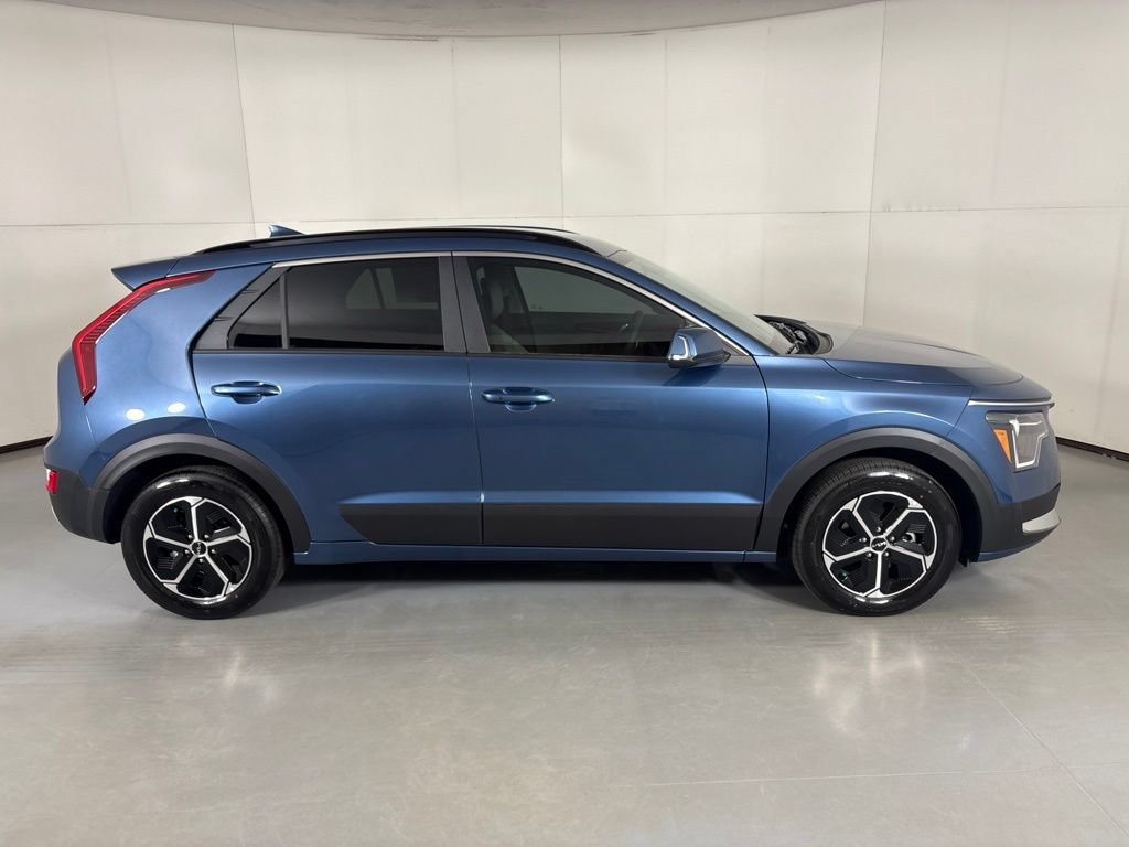 New 2026 Kia Niro EX FWD image 9
