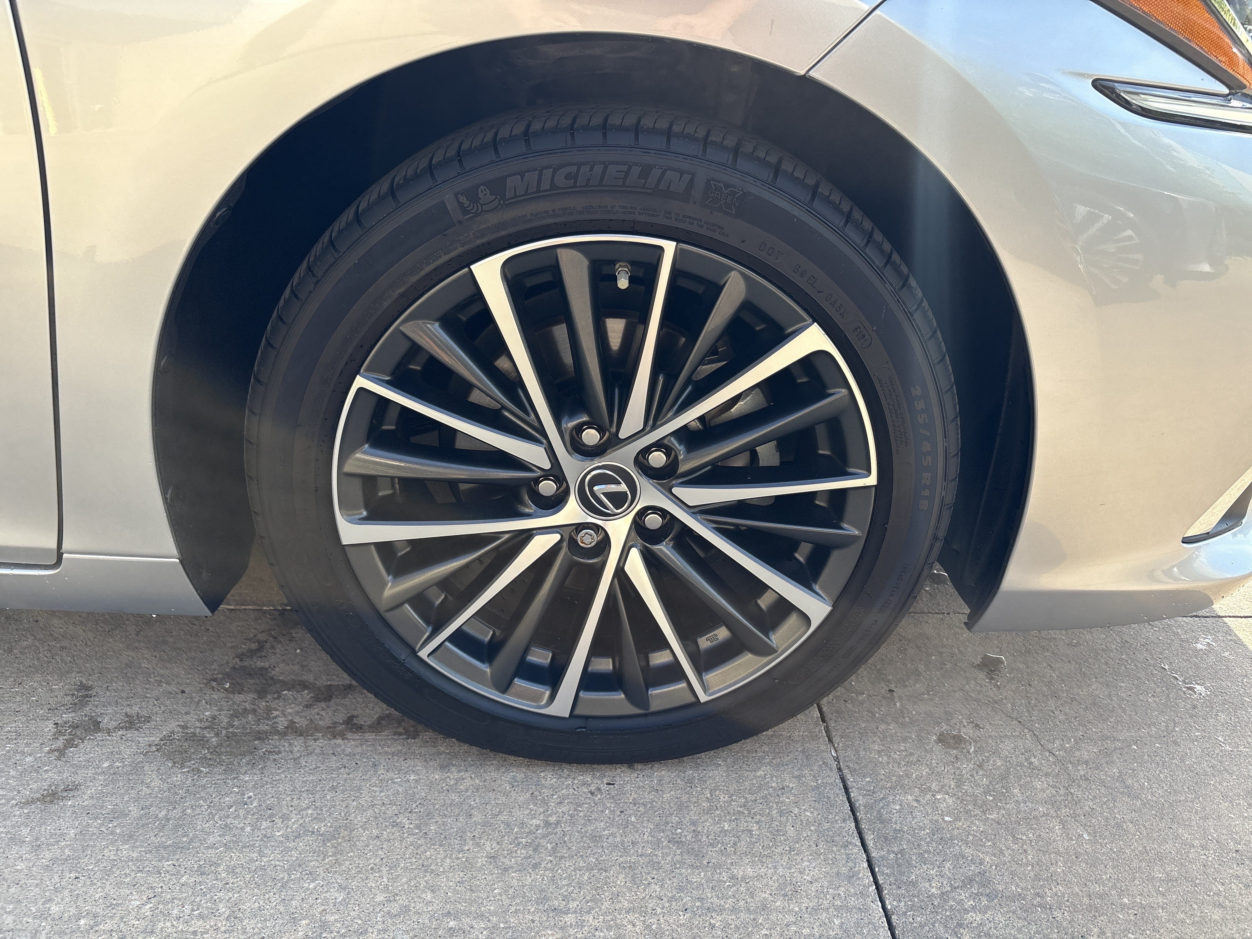 Certified 2022 Lexus ES 350 w/ Premium Package FWD image 13