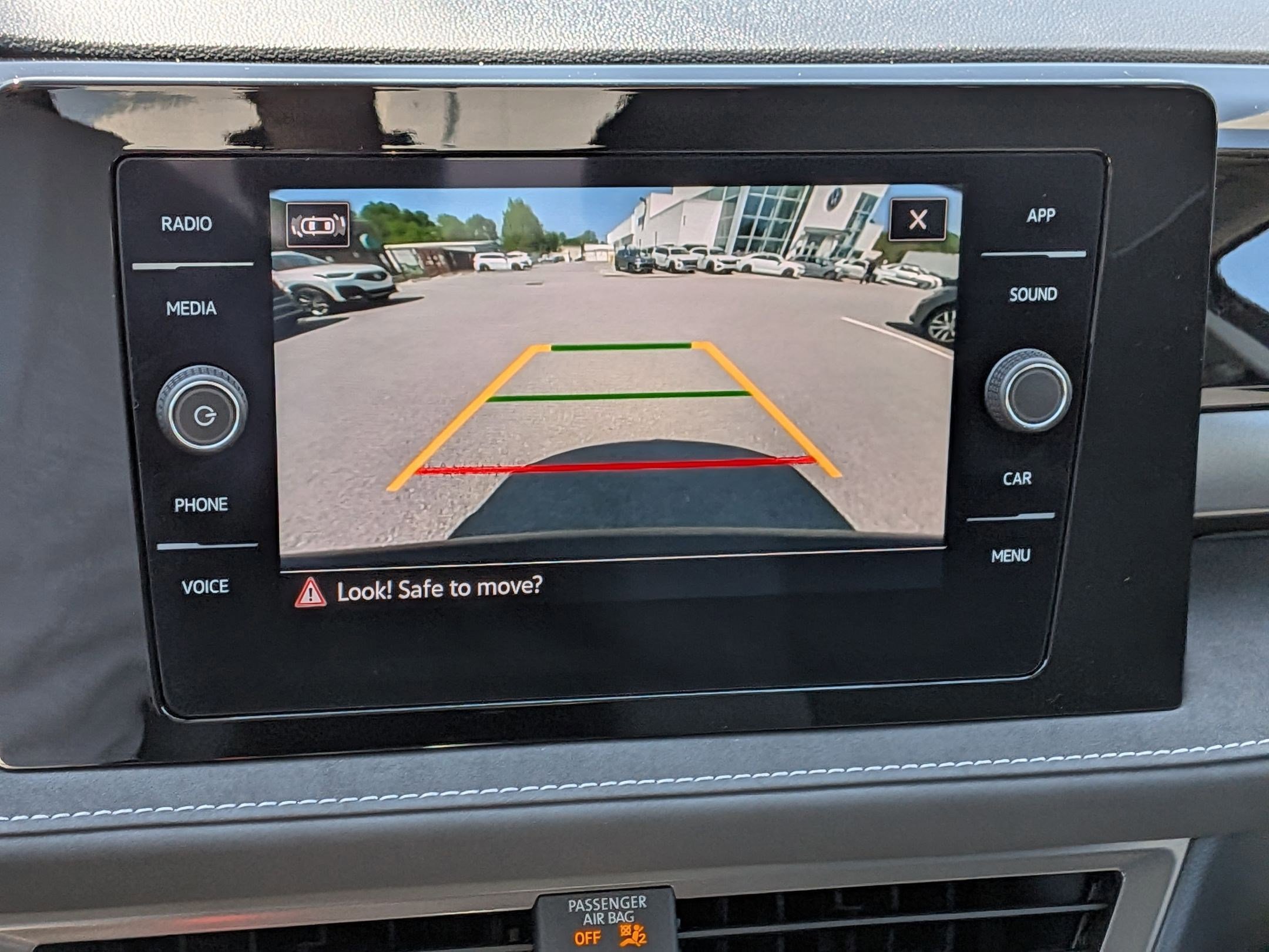 Used 2025 Volkswagen Taos SE image 23