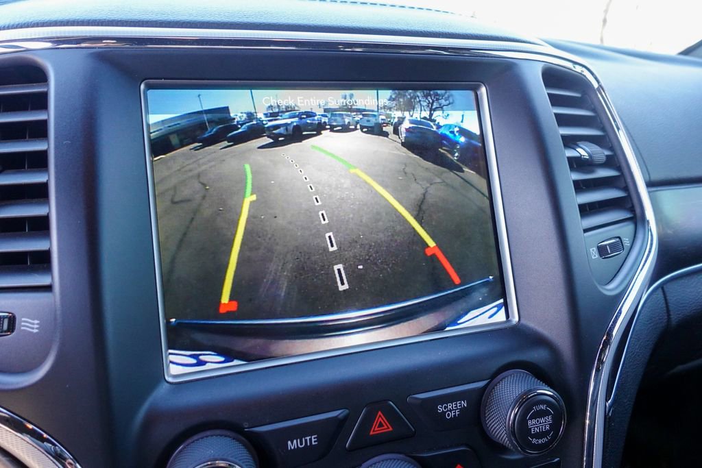 Used 2018 Jeep Grand Cherokee Limited image 18