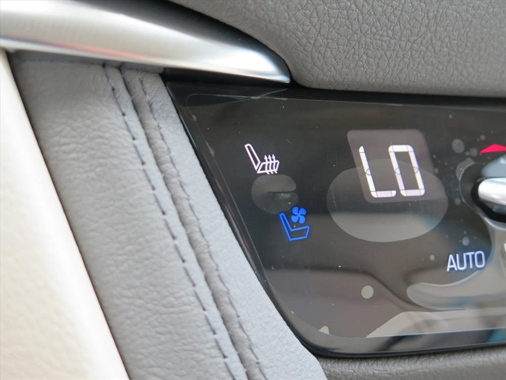 New 2026 Cadillac XT5 Premium Luxury w/ Driver Assist Package FWD image 17