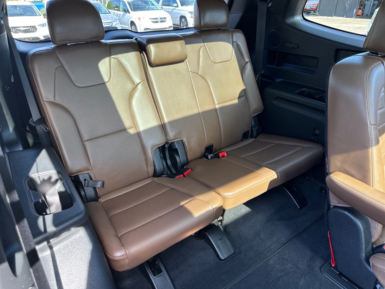 Used 2022 Kia Telluride SX w/ SX Prestige Package AWD/4WD image 21