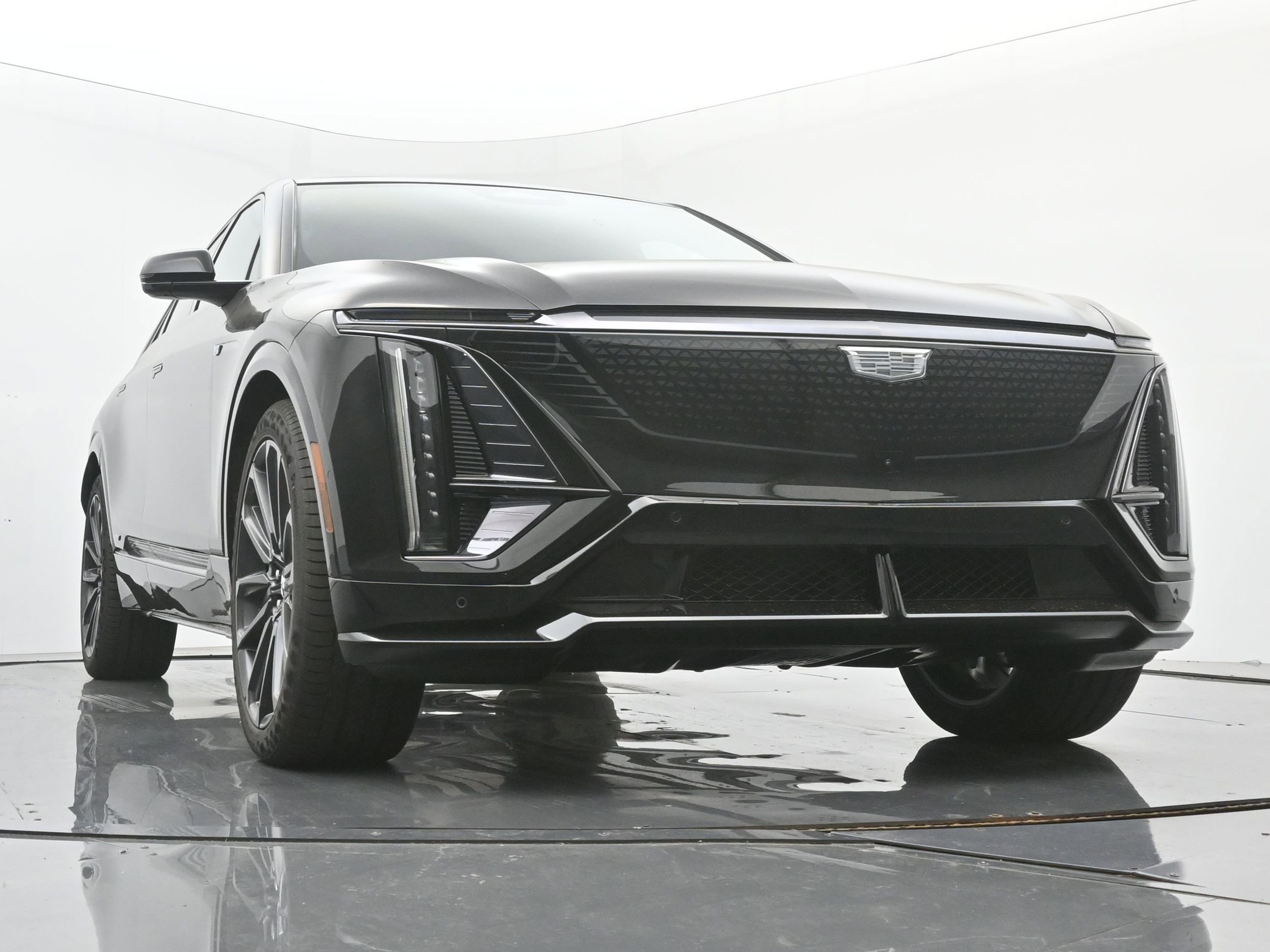 New 2026 Cadillac Lyriq V image 22