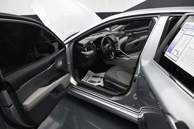 Used 2023 Toyota Camry LE w/ Convenience Package FWD image 16