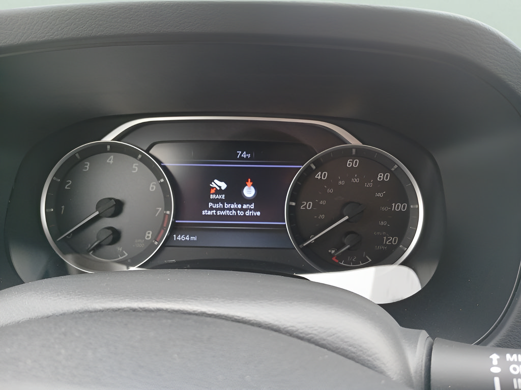 Used 2025 Nissan Frontier SV AWD/4WD image 17