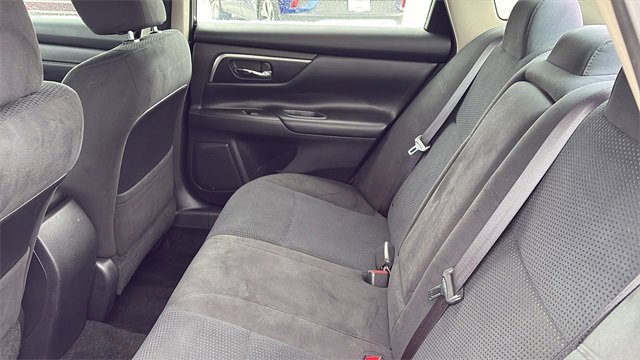 Used 2015 Nissan Altima 2.5 S w/ Special Edition Package image 21