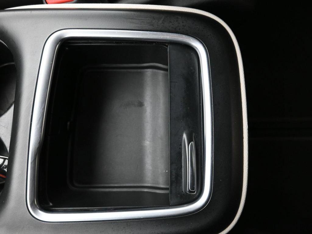 Certified 2023 Chrysler Pacifica Touring-L FWD image 21