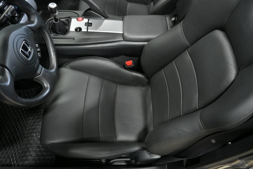 Used 2005 Honda S2000 image 31
