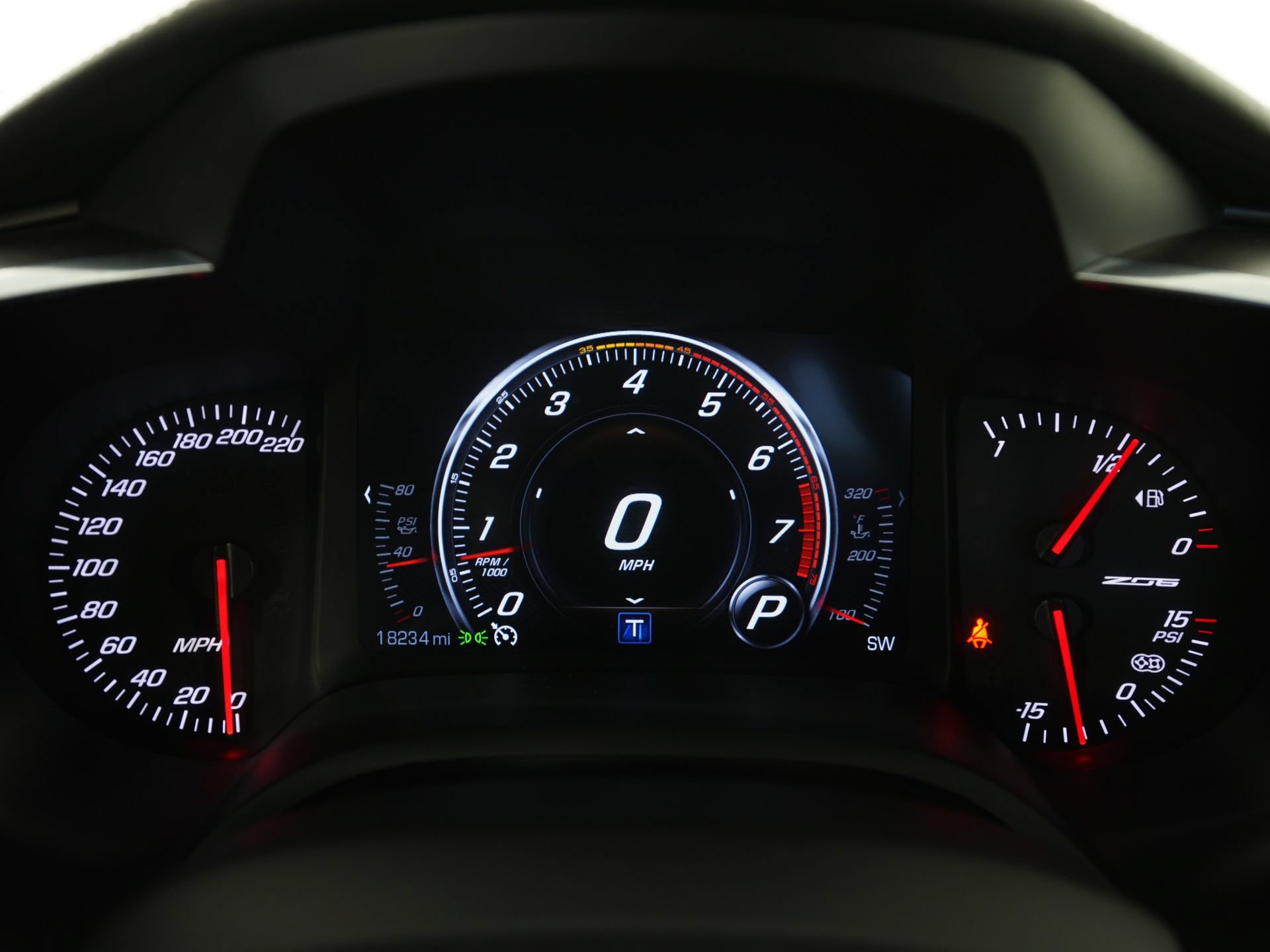 Used 2018 Chevrolet Corvette Z06 RWD image 14