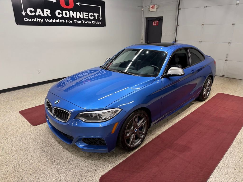 Used 2016 BMW M235i Coupe image 3