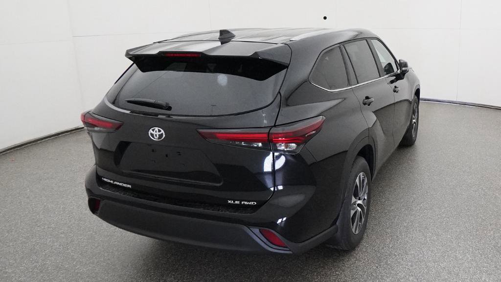 New 2026 Toyota Highlander XLE image 25