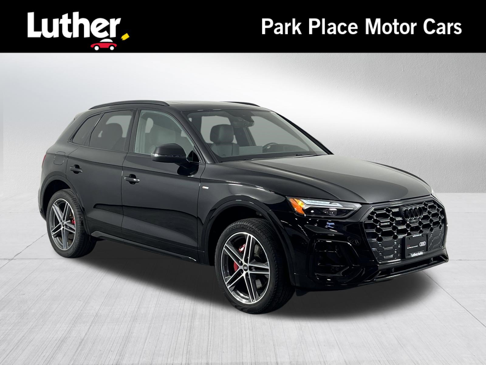 Certified 2025 Audi Q5 e Premium Plus w/ Premium Plus Package