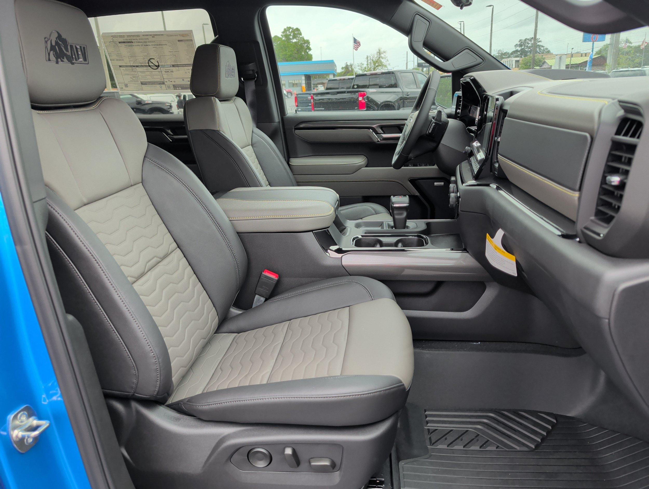 New 2025 Chevrolet Silverado 1500 ZR2 w/ ZR2 Bison Edition AWD/4WD image 17