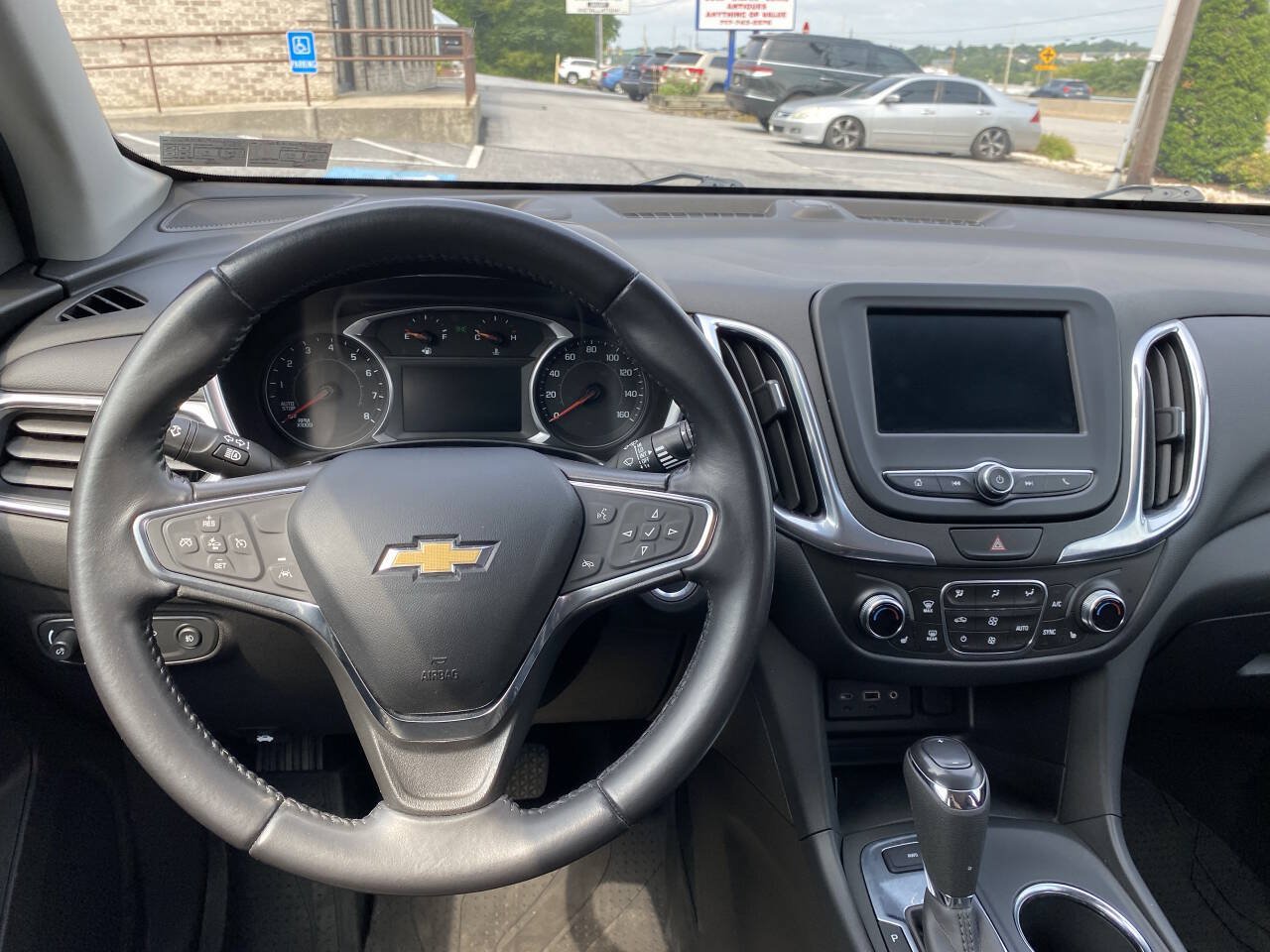 Used 2021 Chevrolet Equinox LT AWD/4WD image 24
