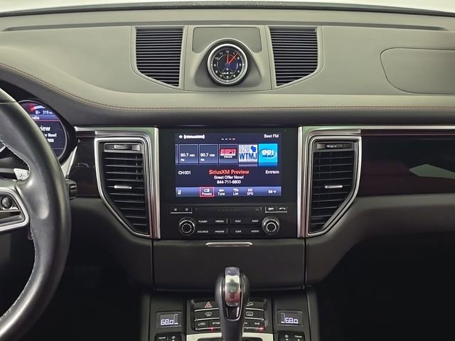 Used 2018 Porsche Macan image 19
