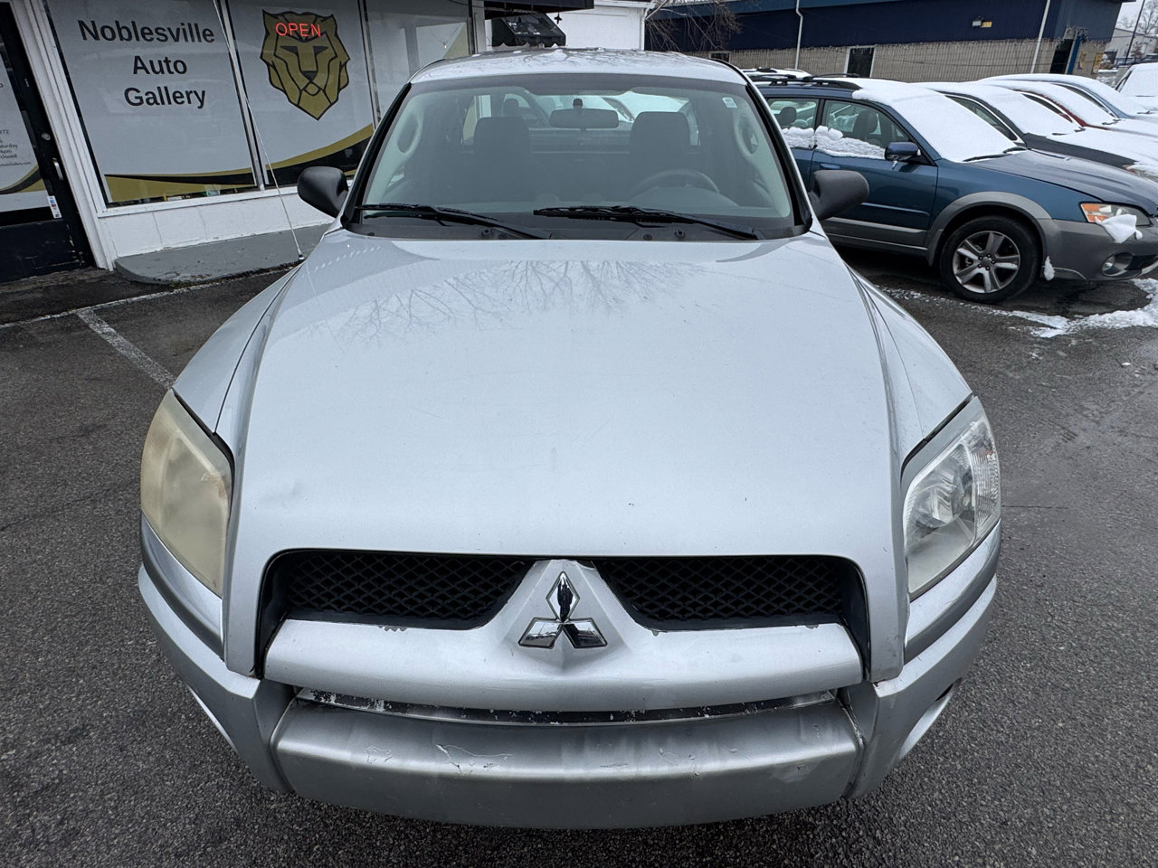 Used 2008 Mitsubishi Raider LS image 9
