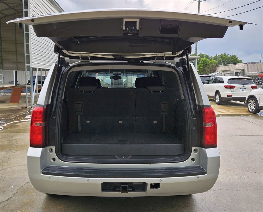Used 2017 Chevrolet Tahoe LS w/ All-Season Package image 12
