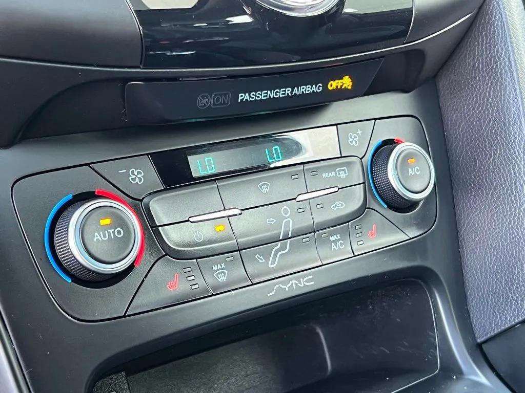 Used 2017 Ford Focus RS AWD/4WD image 21
