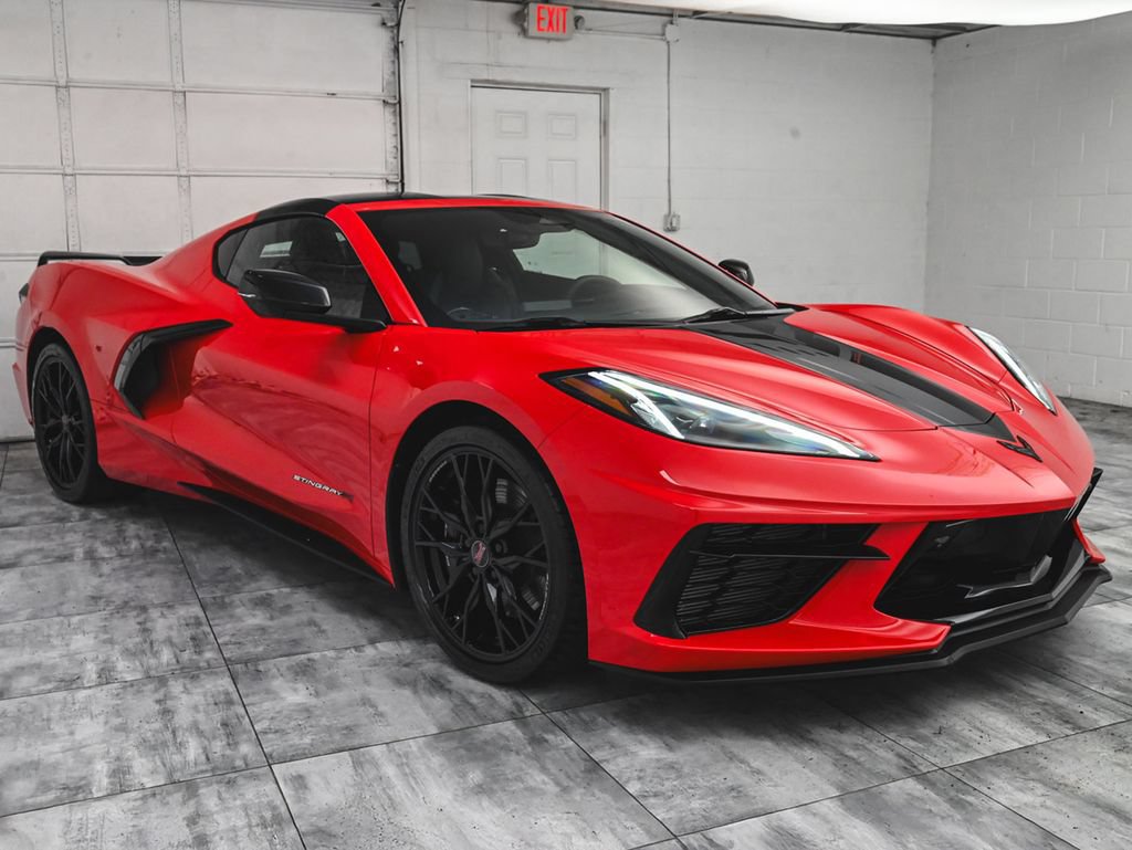 Used 2024 Chevrolet Corvette Stingray Premium Cpe w/ Z51 Performance Package RWD image 3