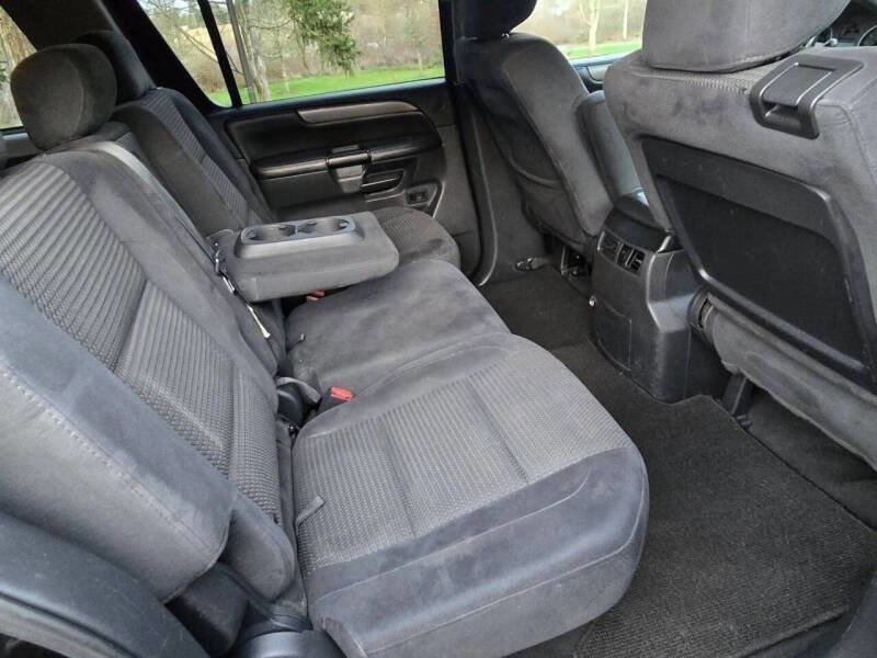 Used 2008 Nissan Armada SE w/ Drivers Preferred Pkg image 14