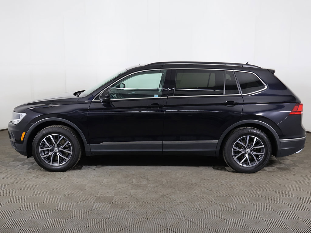 Used 2020 Volkswagen Tiguan SE w/ Panoramic Sunroof Package AWD/4WD image 18