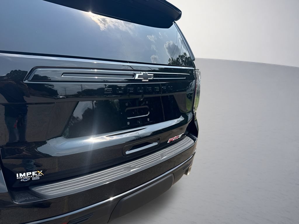 Used 2023 Chevrolet Suburban RST w/ Sport Performance Package AWD/4WD image 37
