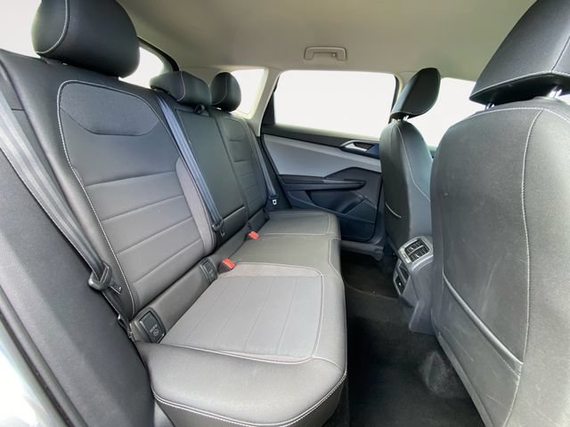Used 2024 Volkswagen Taos SE FWD image 14